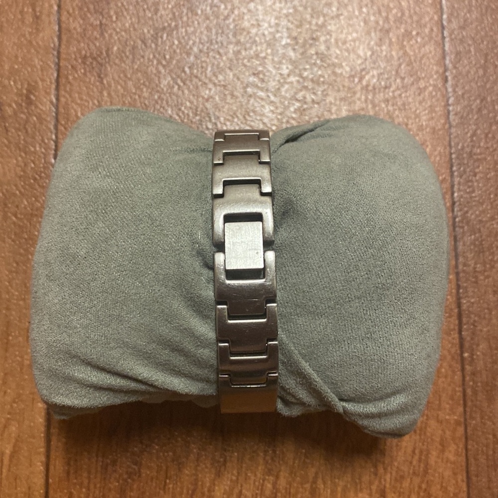 Roxy Watch - Picture 2 of 2